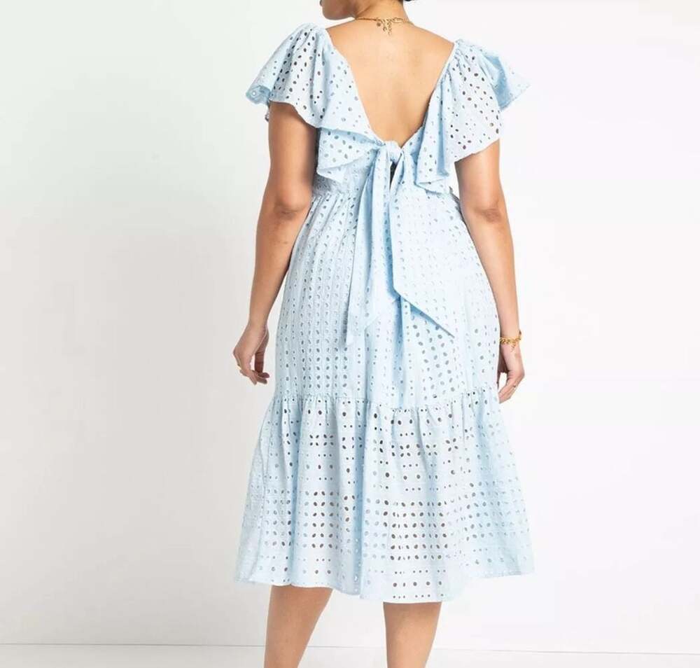 ELOQUII Light Blue Eyelet Easy Dress Size 16 - Picture 2 of 9